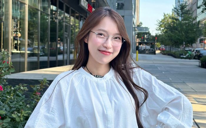 Outfit đi ăn cưới trị giá 9 chữ số của Khánh Vy