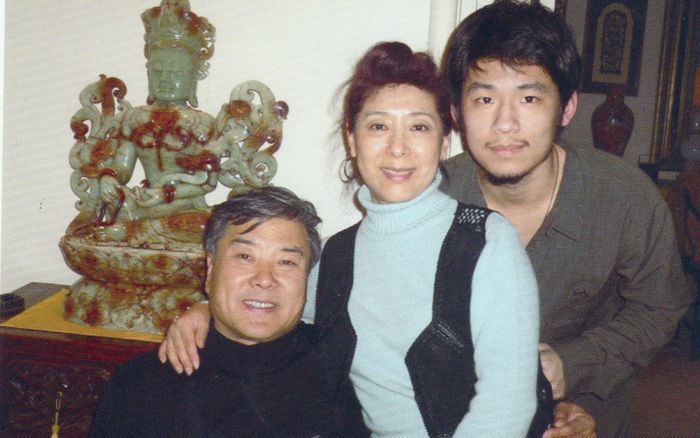 Nữ ca sĩ từng bị bạo hành gia đình rồi tái hôn ở tuổi 45, nay có cuộc sống viên mãn khiến bao người ao ước