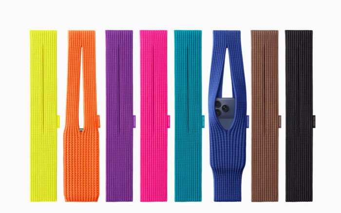 Apple hợp tác với Issey Miyake cho ra mắt túi đựng iPhone giá 230 đô la