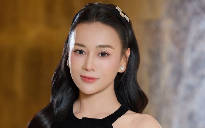 Nhẫn kim cương của Phương Oanh