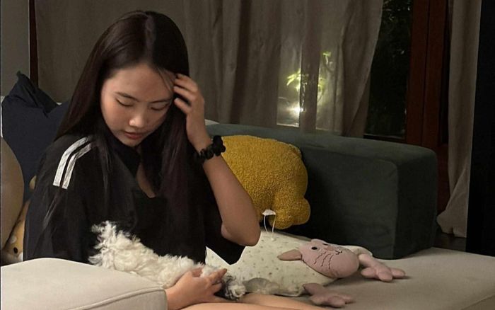 Phương Mỹ Chi tiếp tục công khai ảnh cùng 'chồng'