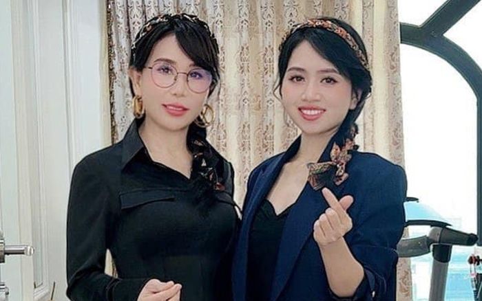 Thời trang đồng điệu của mẹ chồng - nàng dâu bà chủ Thẩm mỹ viện Mailisa