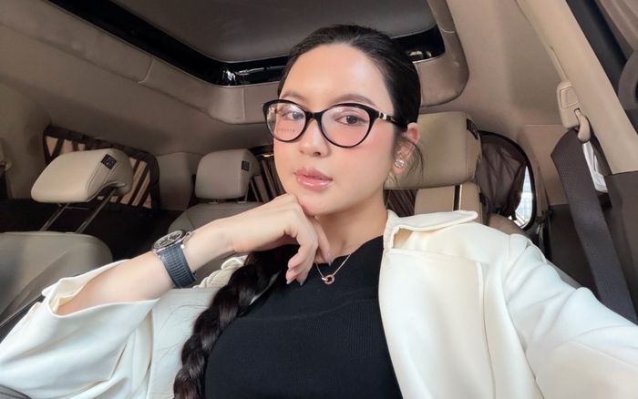 Chiếc đồng hồ gần 1 tỷ của vợ Quang Hải