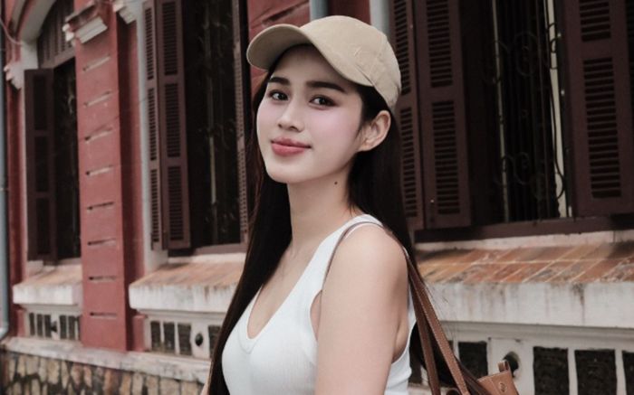 Lò vi sóng 10 triệu của Đỗ Thị Hà