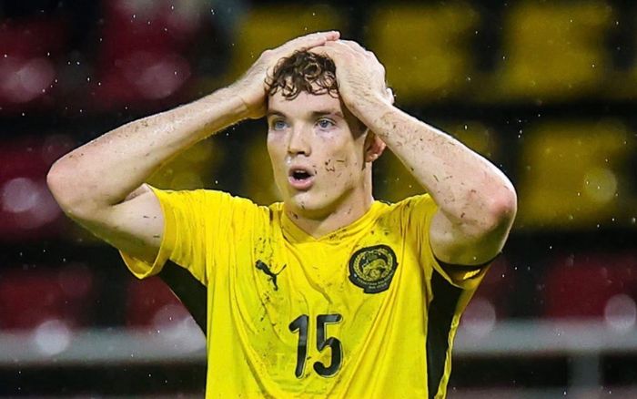 Lo bị Việt Nam loại, huyền thoại bóng đá Malaysia chỉ trích đội nhà thậm tệ