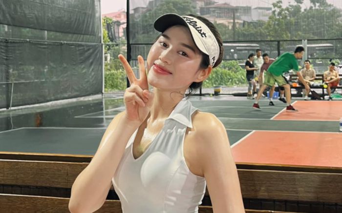 Đôi giày hơn 2 triệu của Đỗ Thị Hà