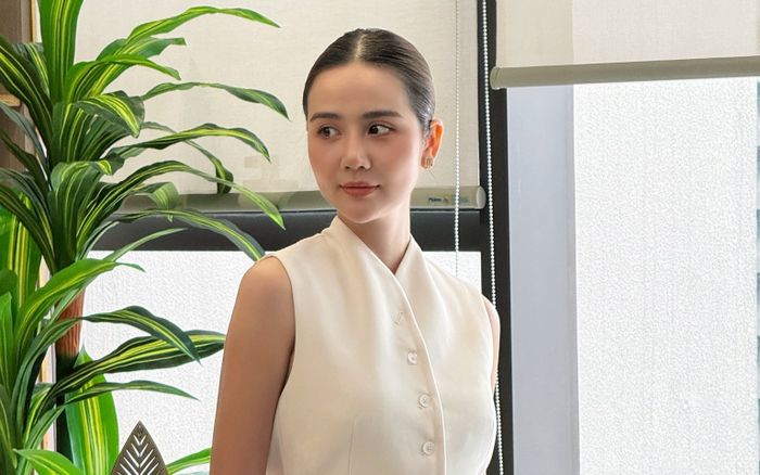 Bộ sưu tập outfit sang chảnh chuẩn 'tổng tài' của Huyền Lizzie