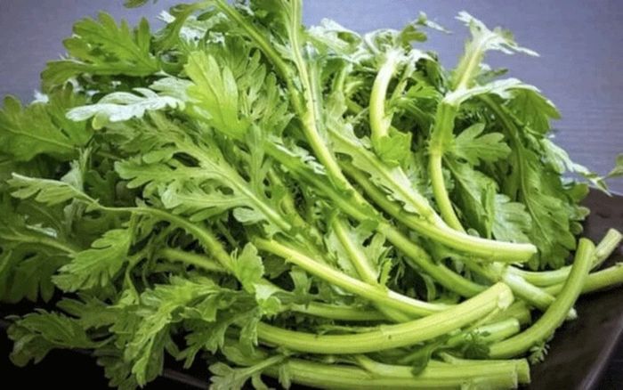 Loại rau dân dã tốt cho sức khỏe gấp 30 lần thịt bò, chợ Việt Nam bán cực rẻ, gặp mua ngay