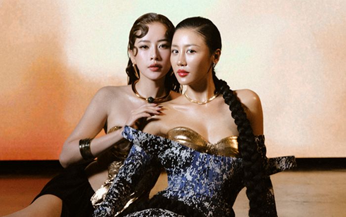 Văn Mai Hương và Chi Pu khoe hình thể cực nóng bỏng, múa bụng 'hết sẩy' xem mà đã con mắt