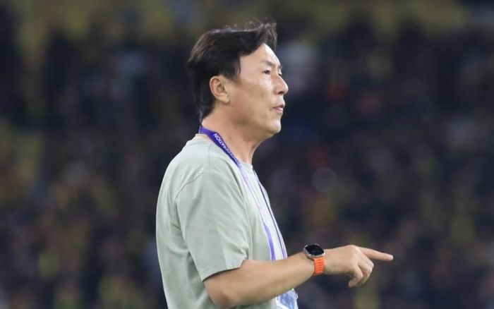 Tin trưa 18/11: Đồng hương HLV Kim Sang Sik muốn loại tuyển Việt Nam