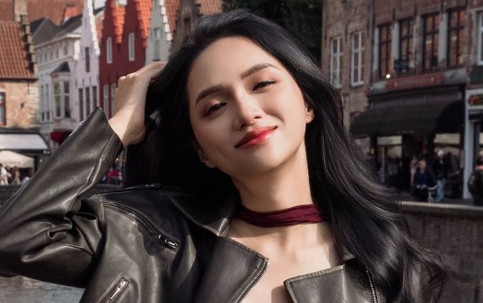 Chiếc xe đạp 2 triệu dự thi Miss Universe của Hương Giang