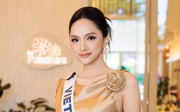 Bất ngờ về trang phục dân tộc Hương Giang mang đến Miss Universe