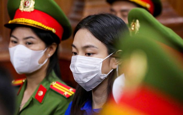 Lời nói đầu tiên của Hoa hậu Thuỳ Tiên