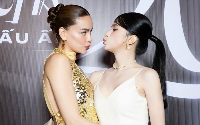 Hồ Ngọc Hà nói 4 từ gây chú ý dành cho Hương Giang