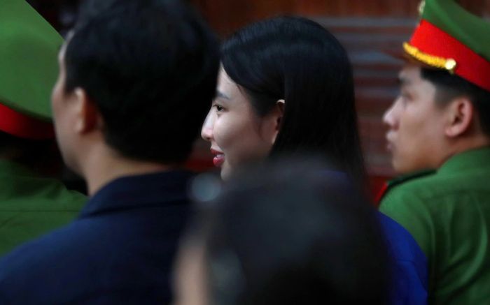 Tuyên phạt Hoa hậu Thuỳ Tiên, Quang Linh Vlog, Hằng Du Mục mức án 2 năm tù