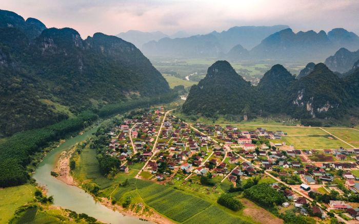 Ngôi làng du lịch tốt nhất thế giới ở vùng 'rốn lũ'