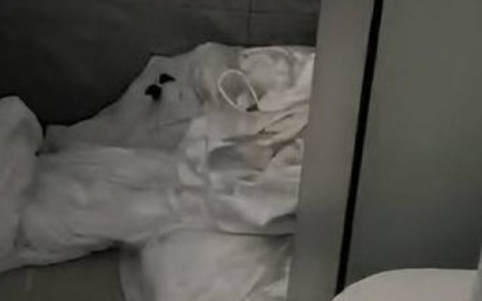 Bị khách sạn từ chối hoàn tiền, cô gây sốc với màn 'trả thù' không ai ngờ