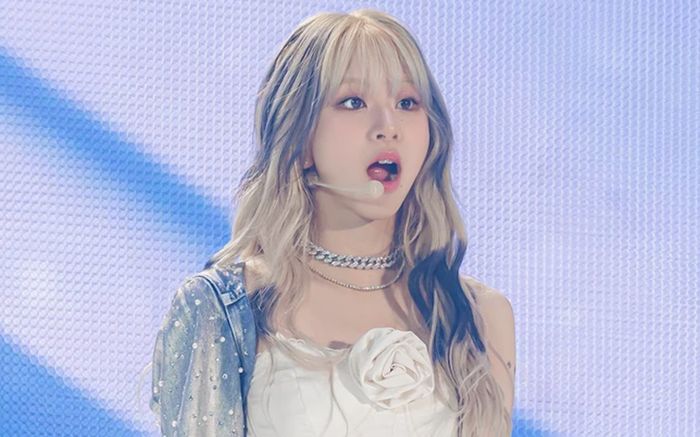 Nữ ca sĩ nổi tiếng gặp sự cố sức khỏe nghiêm trọng, buộc tạm dừng mọi hoạt động đến cuối năm