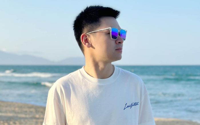 Chiếc đồng hồ hơn 3 tỷ của con trai bầu Hiển