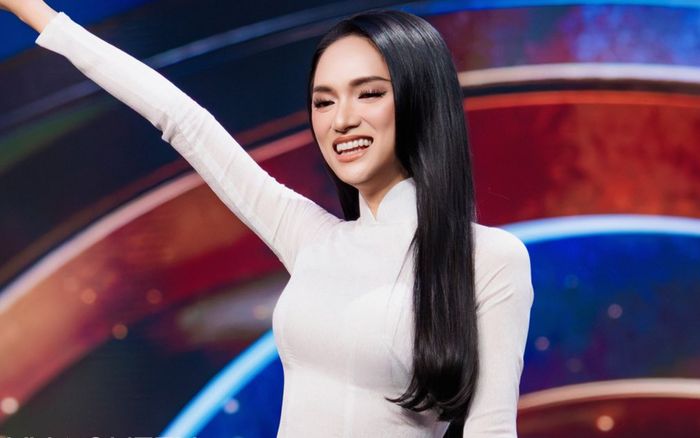 Quá khứ hát hội chợ của Hương Giang, cát xê khiến nhiều người bất ngờ