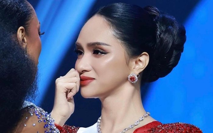 Loạt người nổi tiếng bất bình cho Hương Giang về kết quả bình chọn tại Miss Universe 2025