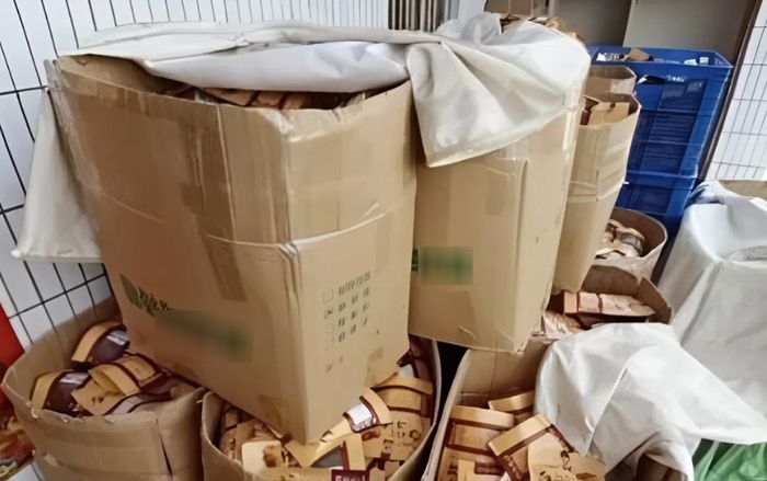 Triệt phá chỗ làm khô bò giả chứa chất cực độc gây hại sức khỏe, thu lợi 14 tỷ mỗi tháng