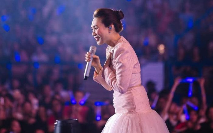 Mỹ Tâm gặp sự cố trước hàng nghìn khán giả