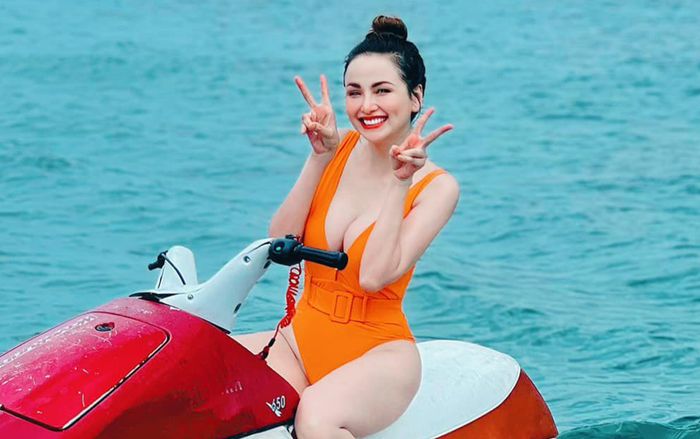 Qua Canada định cư, một người đẹp Việt đón tin mừng ở tuổi 35, nhiều nghệ sĩ chúc phúc