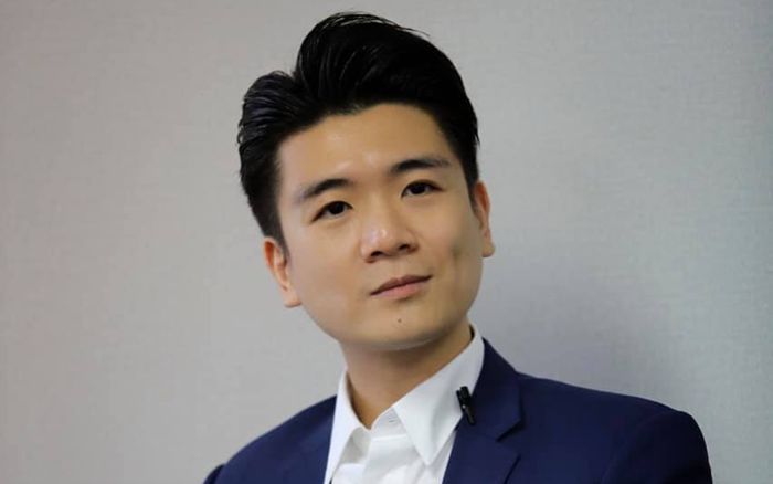 iPad 10 chữ số của con trai Bầu Hiển