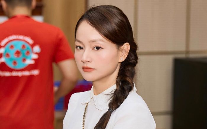 Xúc động với số tiền Lan Phương ủng hộ người dân vùng mưa lũ