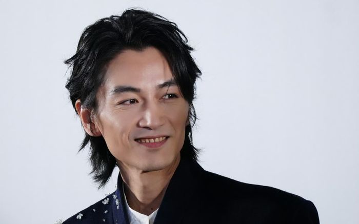 Nam diễn viên nổi tiếng phờ phạc, xuống sắc rõ rệt sau khi ly hôn với 'Tiểu Long Nữ'