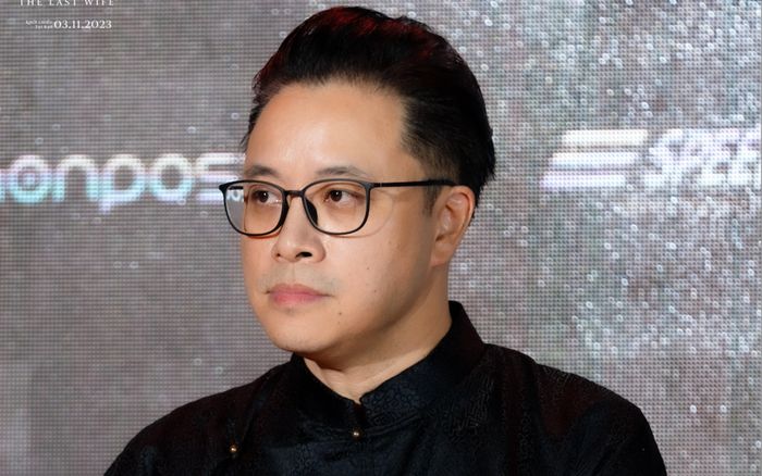 Victor Vũ nói gì khi 'Mưa Đỏ' liên tiếp phá kỷ lục doanh thu phòng vé