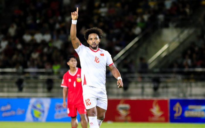 Xuân Son đã thắng khi Malaysia thua trắng 2 trận