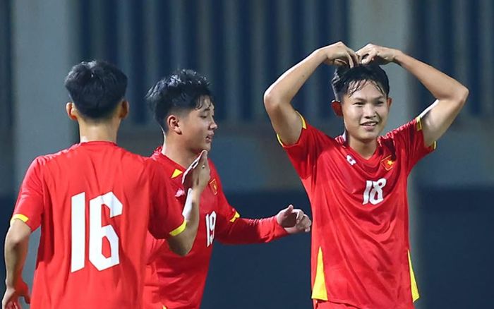 Tin sáng 26/11: Malaysia gây áp lực lớn cho Việt Nam