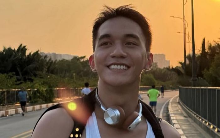 Tai nghe 900 nghìn của nam diễn viên phim Mưa đỏ