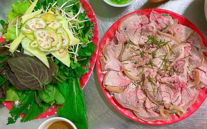 Món ăn chỉ có ở Đà Nẵng từng lọt Top 100 đặc sản Việt Nam, xuất hiện trong mọi mâm cỗ cưới hỏi và giỗ chạp