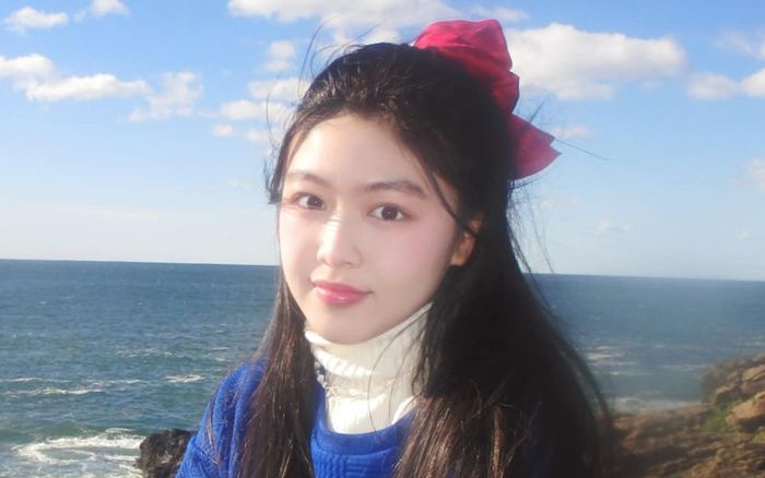 Khuyên tai 15 triệu của ái nữ nhà Quyền Linh