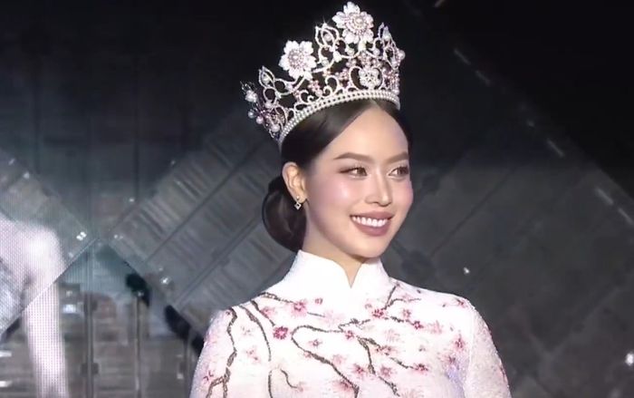 Chung kết Miss International: Hoa hậu Thanh Thủy diện áo dài, final walk 'bắn' 3 thứ tiếng lưu loát