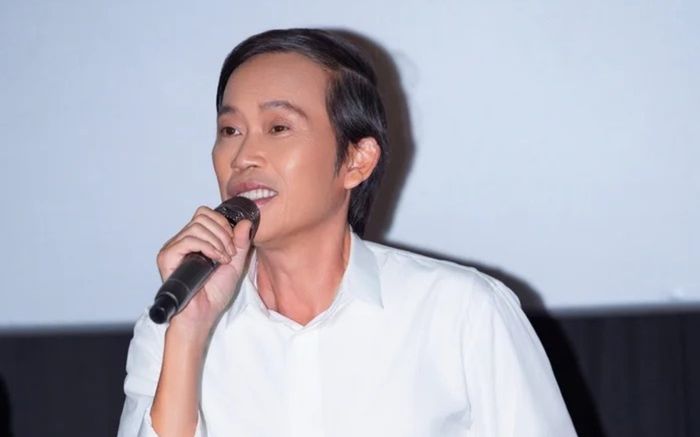 Khoảnh khắc gây xúc động của Hoài Linh