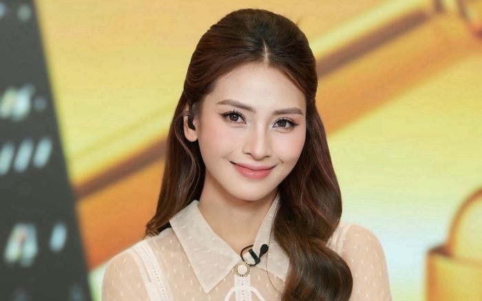 Đồng hồ 3 triệu của nữ MC VTV