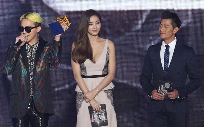 MAMA 2025 diễn ra lặng lẽ, nghệ sĩ không được cười