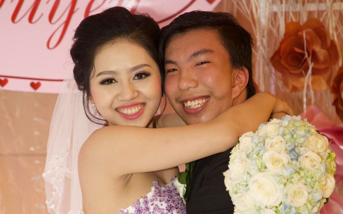 Thời trang của vợ chồng con trai bà chủ Thẩm mỹ viện Mailisa