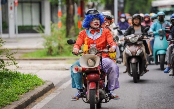 'Con Kể Ba Nghe' vươn lên Top 2 chủ đề phim được thảo luận nhiều nhất