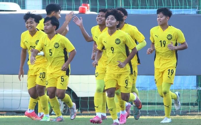 Tin tối 28/11: Malaysia không thể giữ ngôi đầu trước Việt Nam