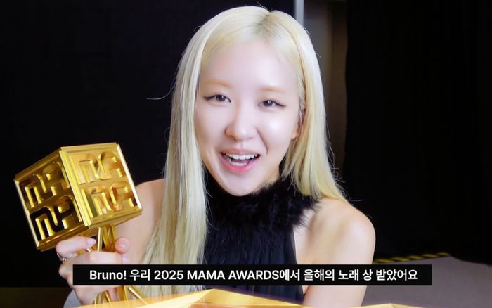 Rosé thắng lớn tại MAMA 2025
