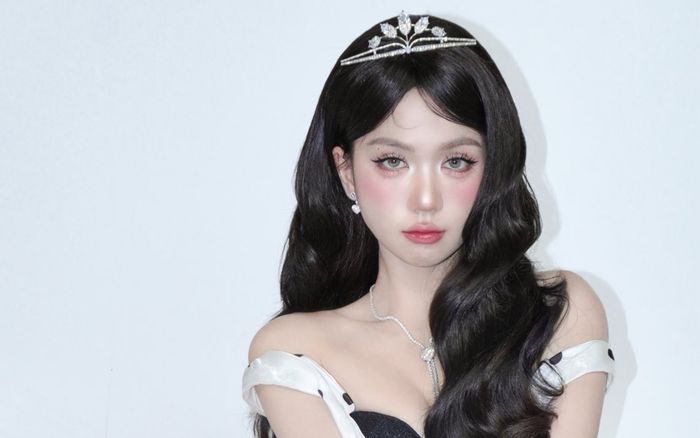 Gu thời trang ăn hàng của Ngọc Trinh