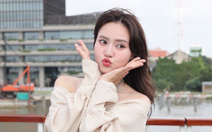 Số tiền 790 triệu Ninh Dương Lan Ngọc nhận mỗi năm đang gây 'dậy sóng'