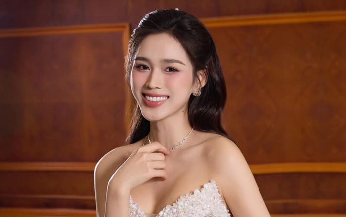 Kem chấm mụn 200 nghìn của Đỗ Thị Hà