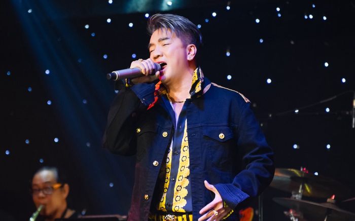 Choáng với số tiền Đàm Vĩnh Hưng ủng hộ người dân vùng lũ