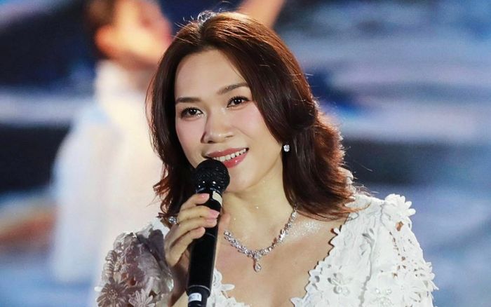 Đồng hồ 8 chữ số của Mỹ Tâm